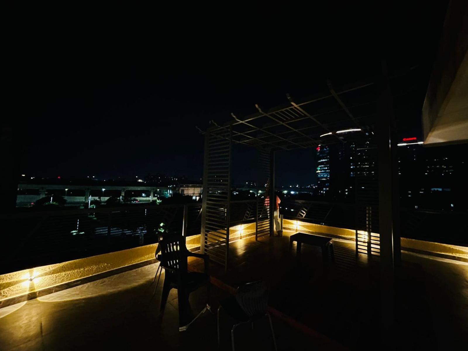 Vibe Communal Living Gurgaon Exterior photo